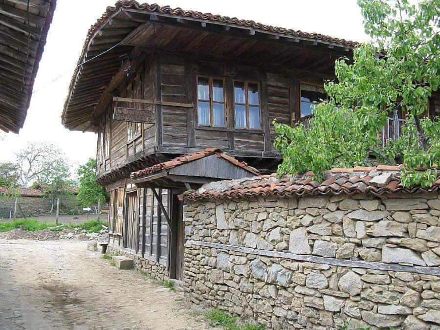 Къщата На Художника Hotell Zjeravna Exteriör bild