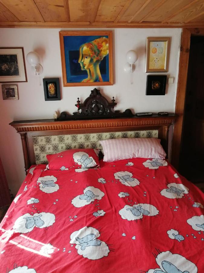 Къщата На Художника Hotell Zjeravna Exteriör bild